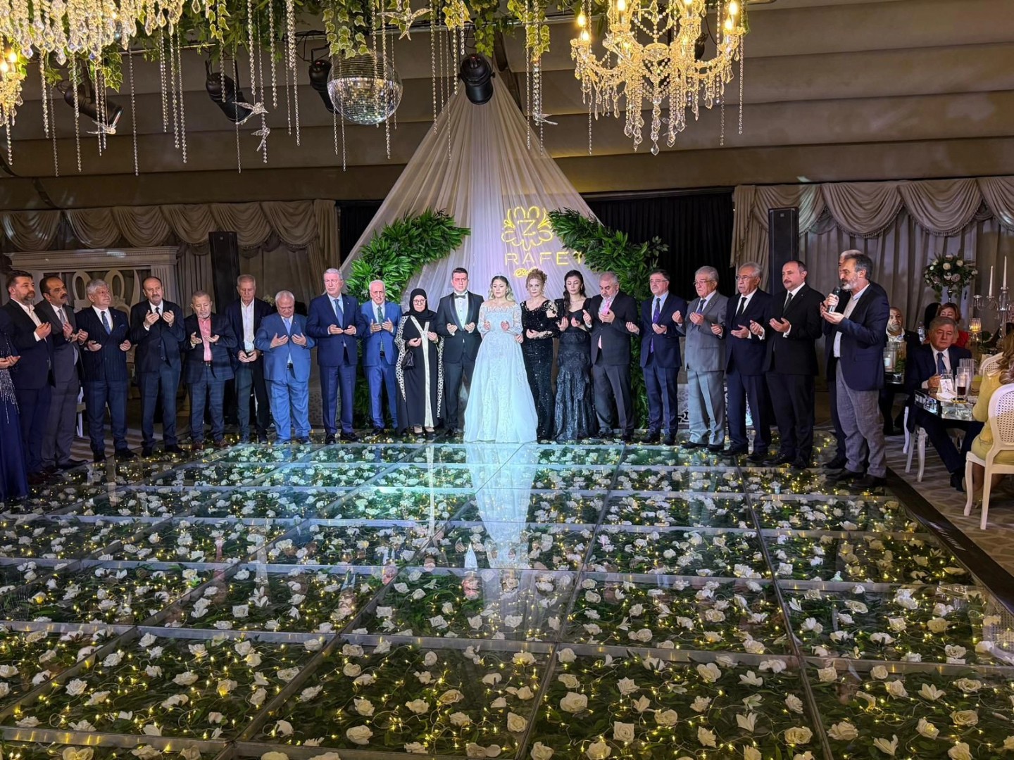 Siyaset ve İş Dünyasını Buluşturan Nikah