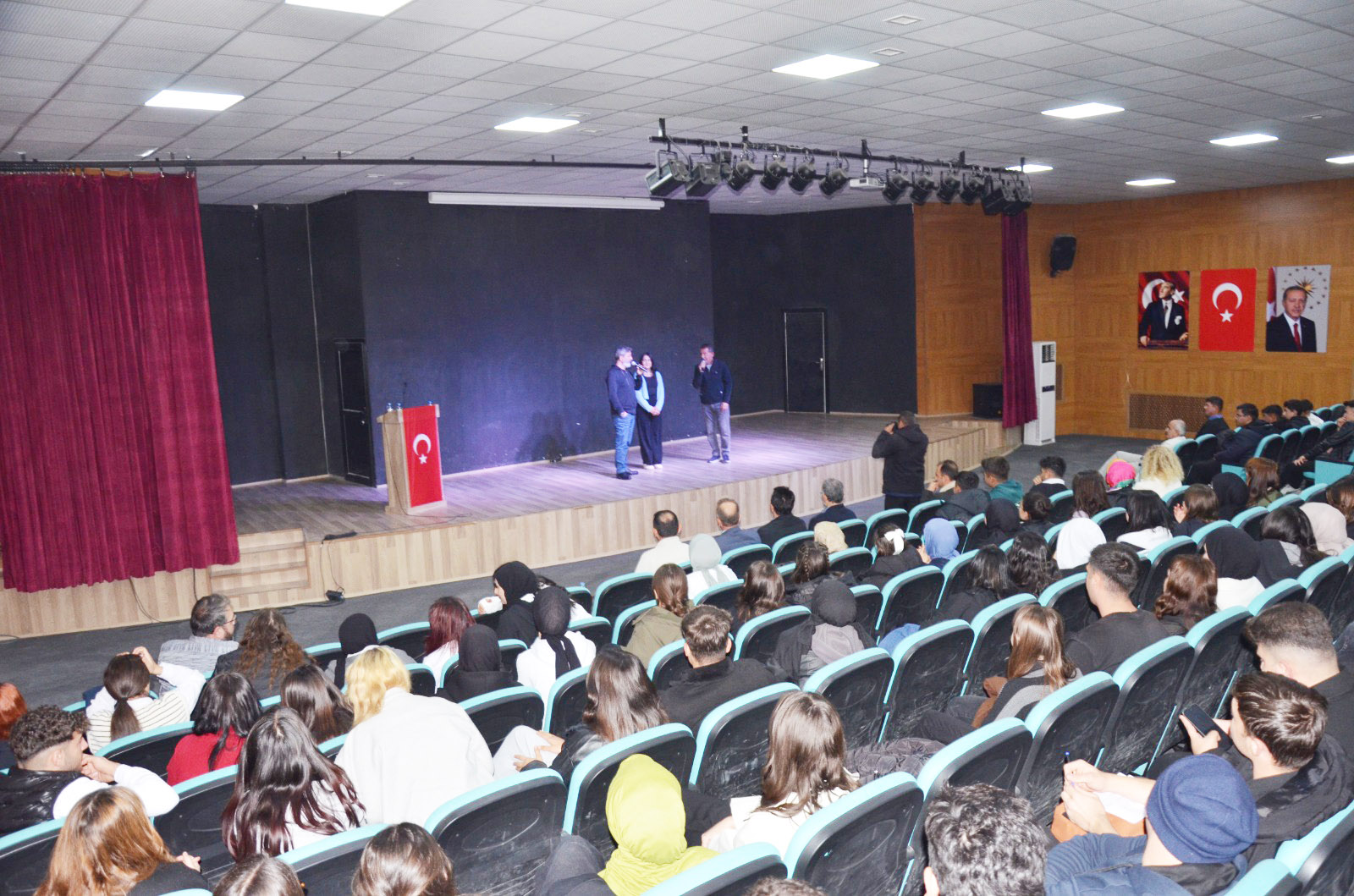Yozgat’ın İlçelerinde Gençlerle Buluşuyorlar!