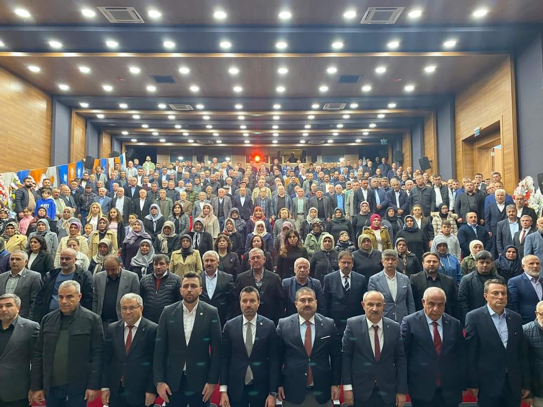 AK Parti Yozgat Teşkilatında 8. Olağan İlçe Kongreleri Sürüyor