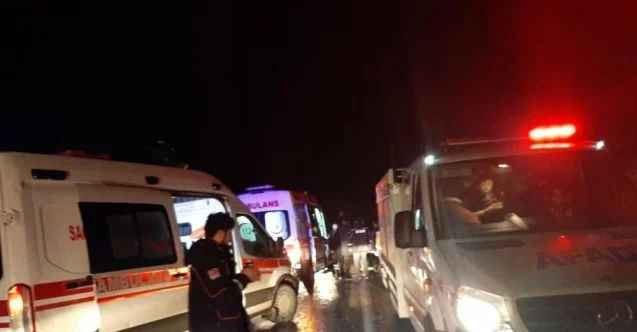 Siirt’te çayda mahsur kalan 35 kişi kurtarıldı
