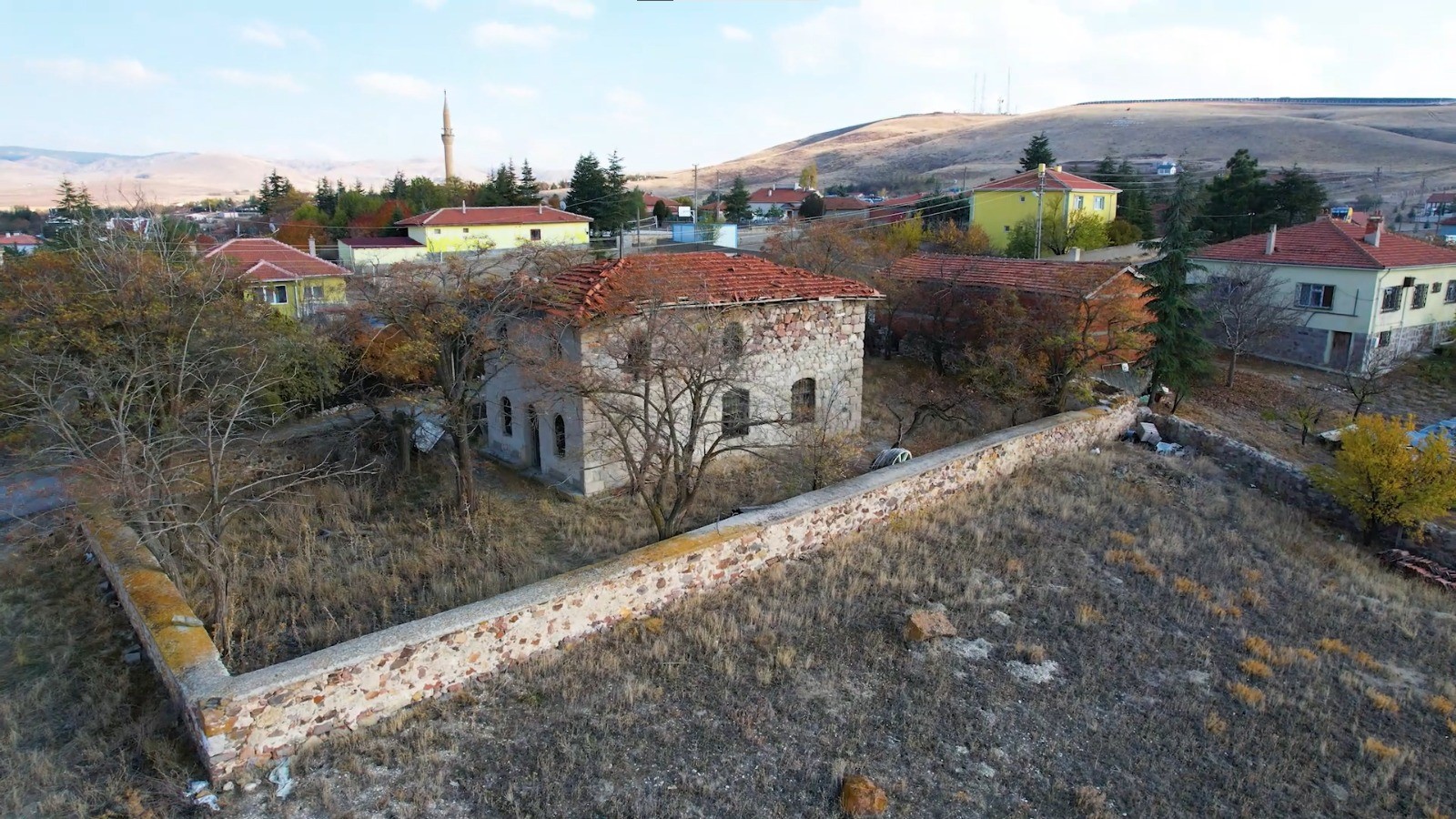 Asırlık Yağlıpınar Camii Bakımsızlık Nedeniyle Harabe Haline Geldi