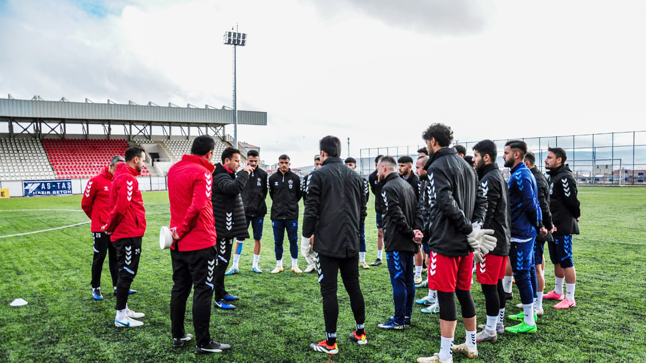 Bozokspor’da hedef Pazarspor