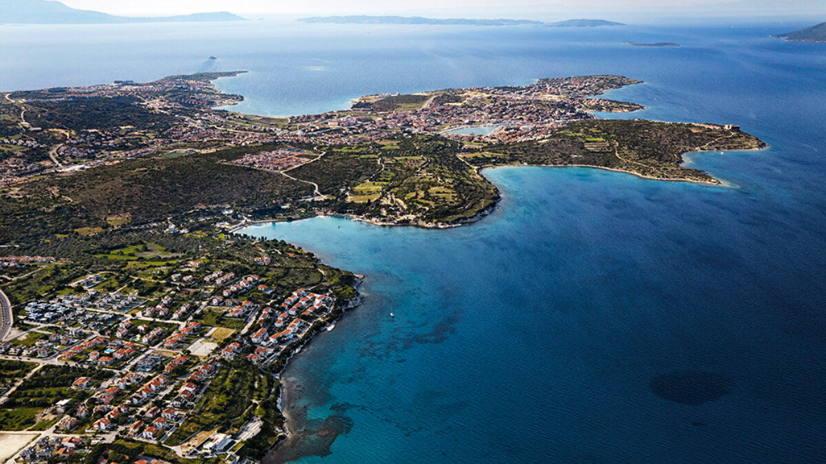 Çeşme Yarımadası'na En Yakın Ada Hangisidir?