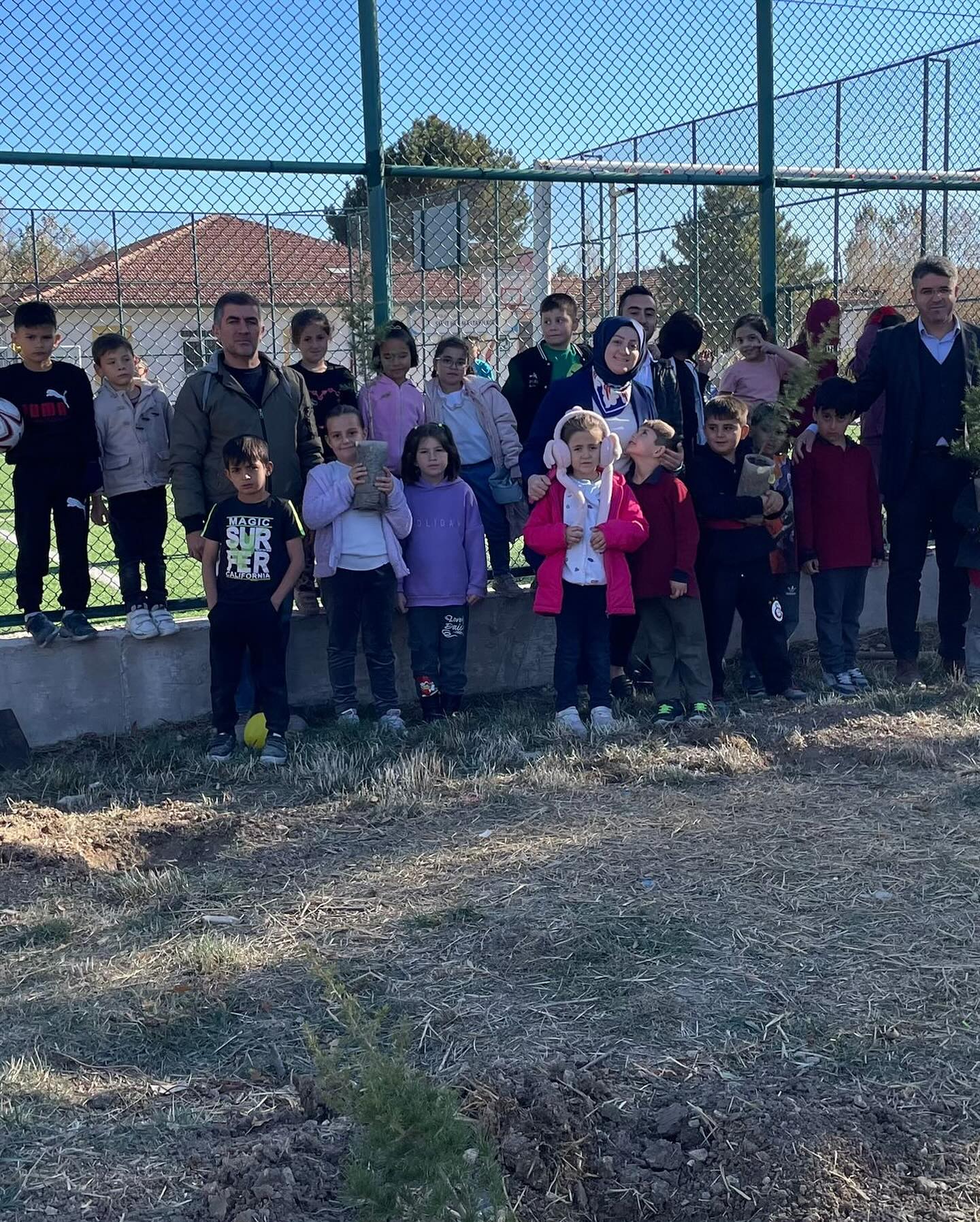 Çandır’da Öğrenciler Fidan Dikerek Doğaya Katkı Sağladı