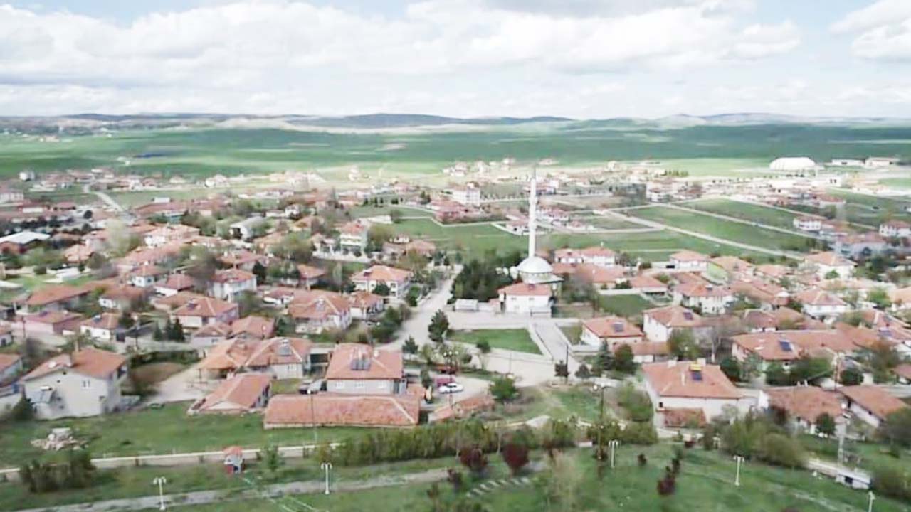 Yozgat’ta Belediyeden Satışa Çıktı! 2 Adet Kamyon…
