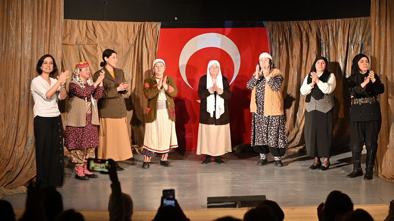 Keçiören’de Sanatseverler Tiyatroya Doyacak