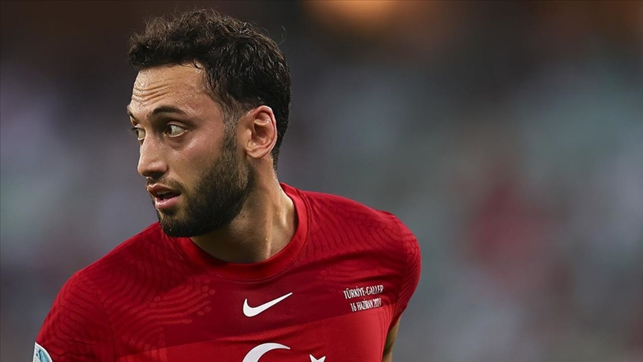 Hakan Çalhanoğlu Karadağ maçında neden yok?