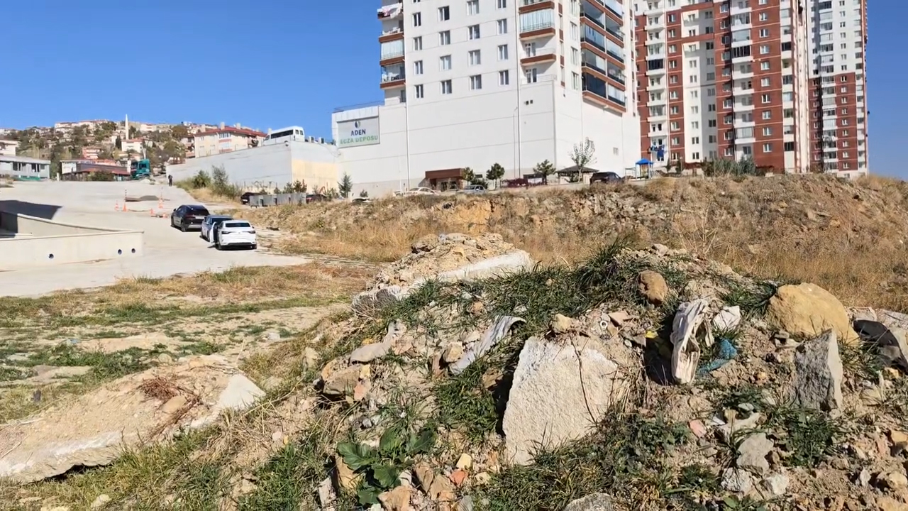Yozgat'ta İkiz Kuleler Arkasındaki Dere Islah Çalışması