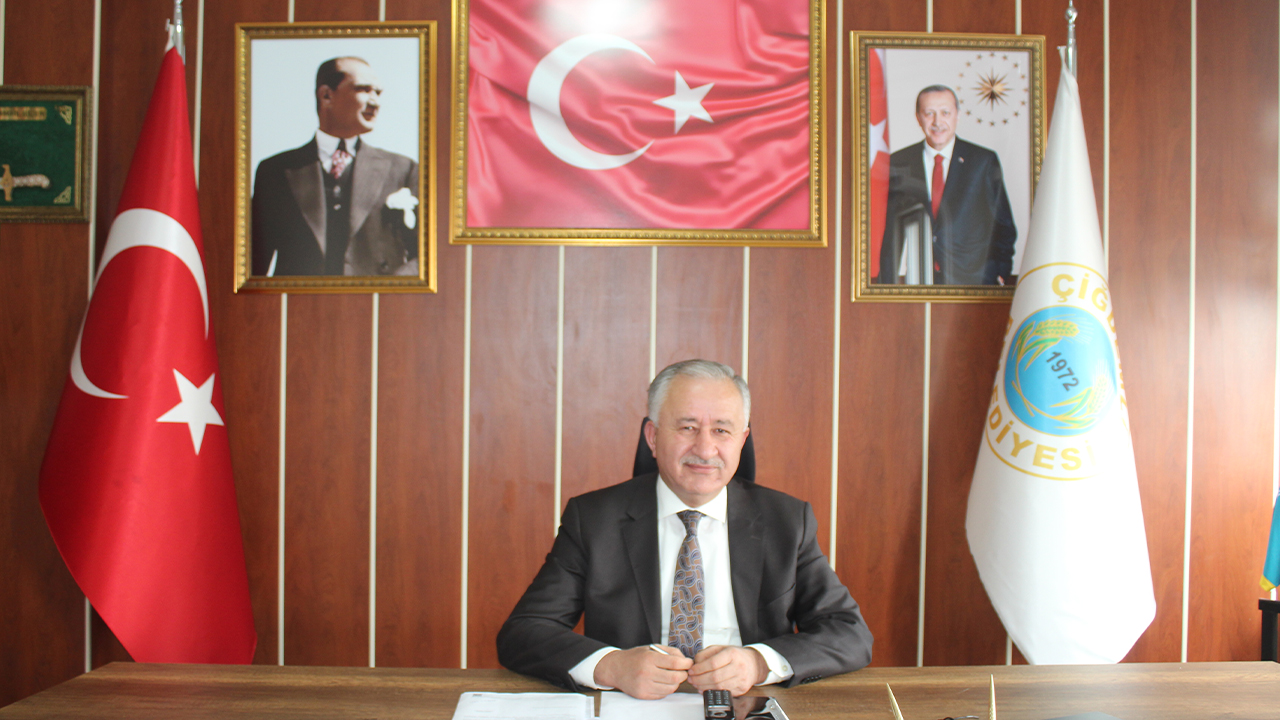 Yozgat'ta bir yıl aradan sonra artan borçlarla belediyeyi teslim aldı!