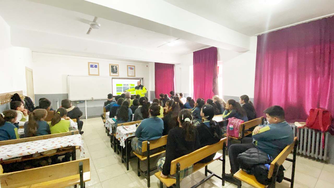 Yozgat'ta Minik Öğrencilere Trafik Semineri!
