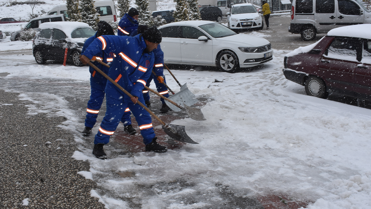 Yozgat Belediyesi Ekipleri 7/24 Sahada