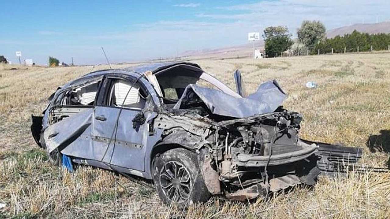 Malatya'da Kontrolden Çıkan Otomobil  Uçtu: 2 Kişi Hayatını Kaybetti