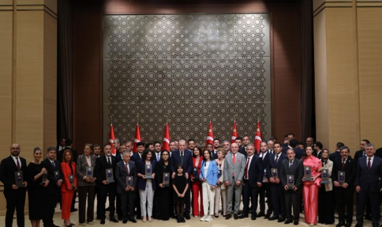 10. Anadolu Medya Ödülleri Sahiplerini Buldu
