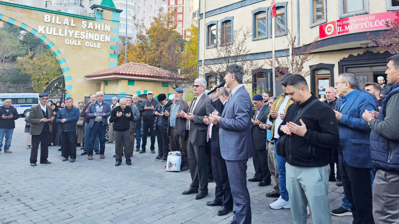Yozgat’ta Umre Yolcularına Duygu Dolu Uğurlama!