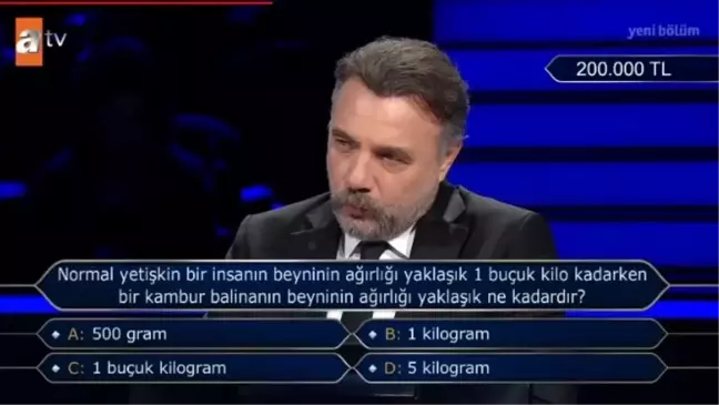 Normal yetişkin bir insanın beyninin ağırlığı yaklaşık 1 buçuk kilo kadarken bir kambur balinanın beninin ağırlığı yakla