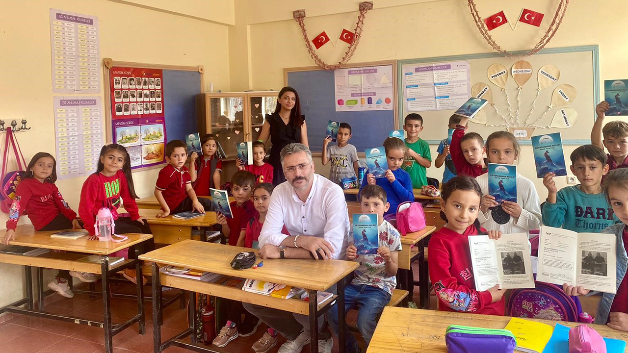Yozgatlı yazar Akif Reçber, Okuduğu okula yazar olarak gitti