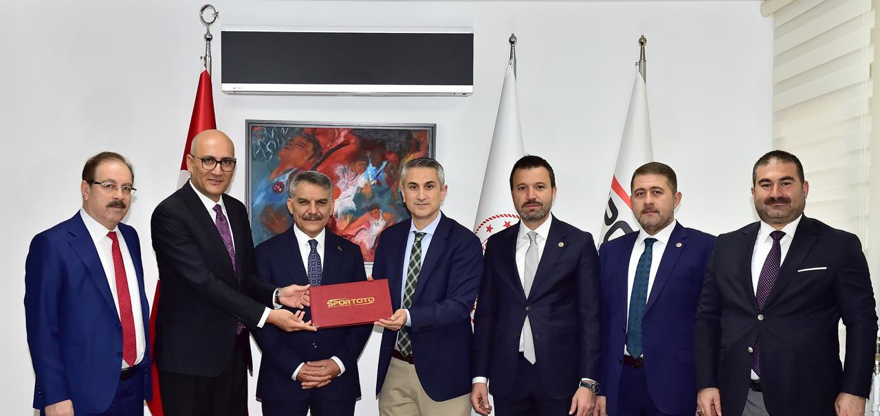 Yozgat Şehir Stadyumu İçin İmzalar Atıldı