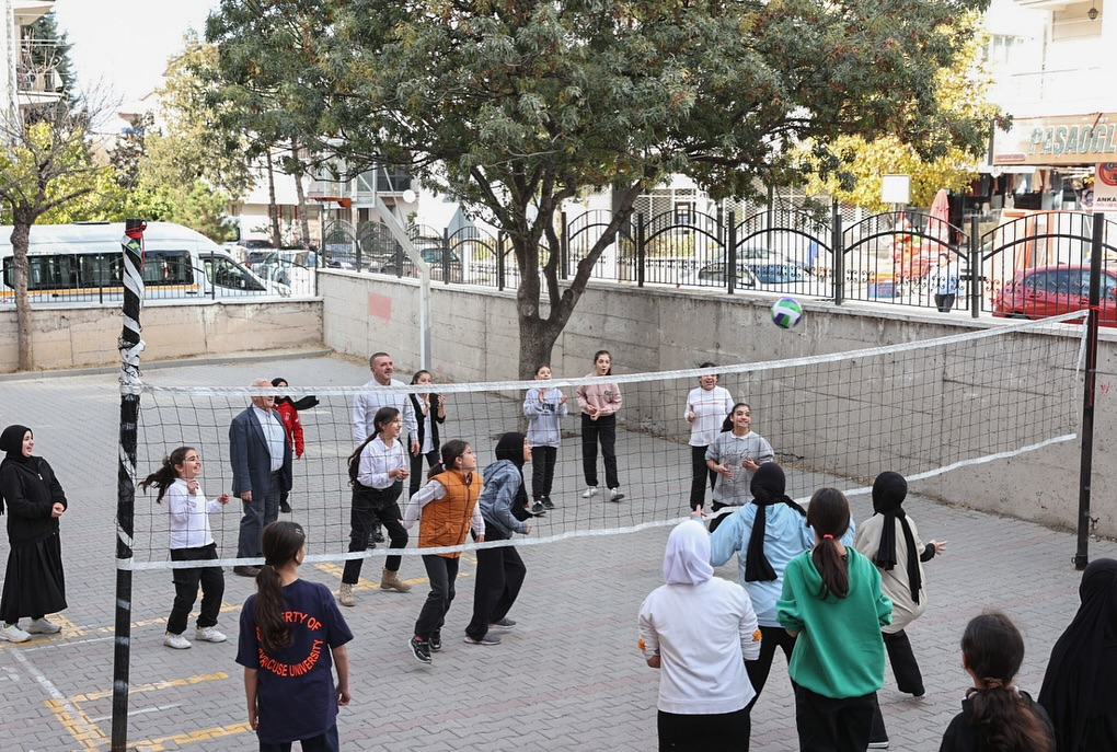 Sincan Belediyesi'nden eğitime büyük destek