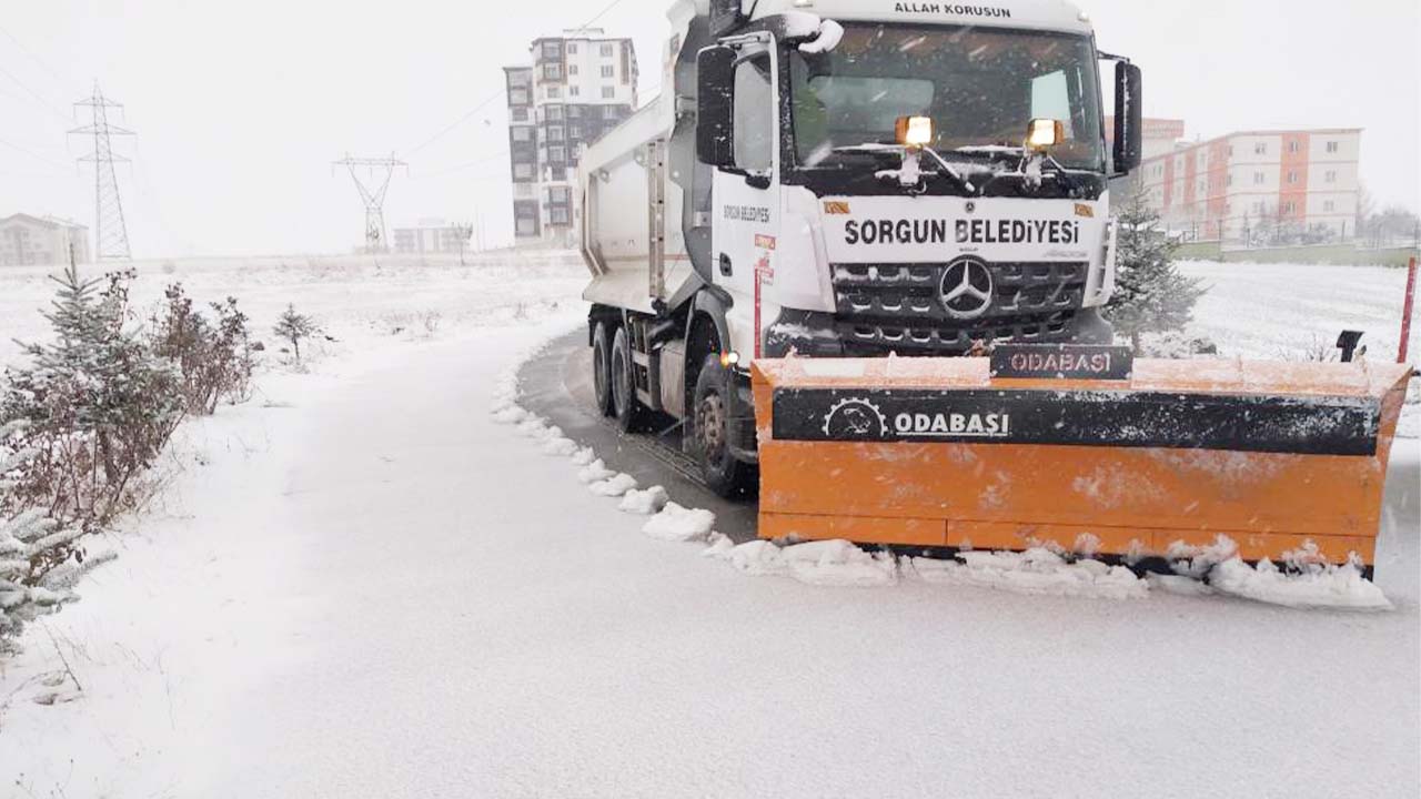 Sorgun’da Sokaklar Beyaza Büründü!
