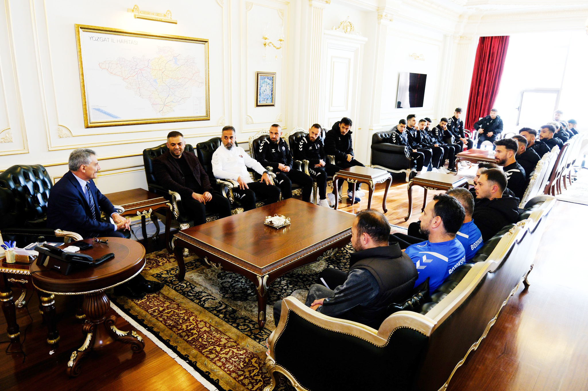 Yozgat Bozokspor’dan Vali Özkan’a Teşekkür…