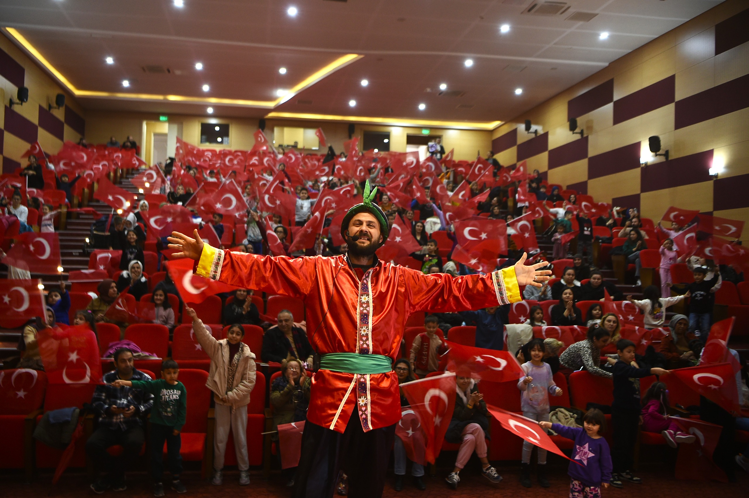 Mamak Belediyesi, Çocuklar İçin Unutulmaz Bir Ara Tatil Şenliği Düzenledi