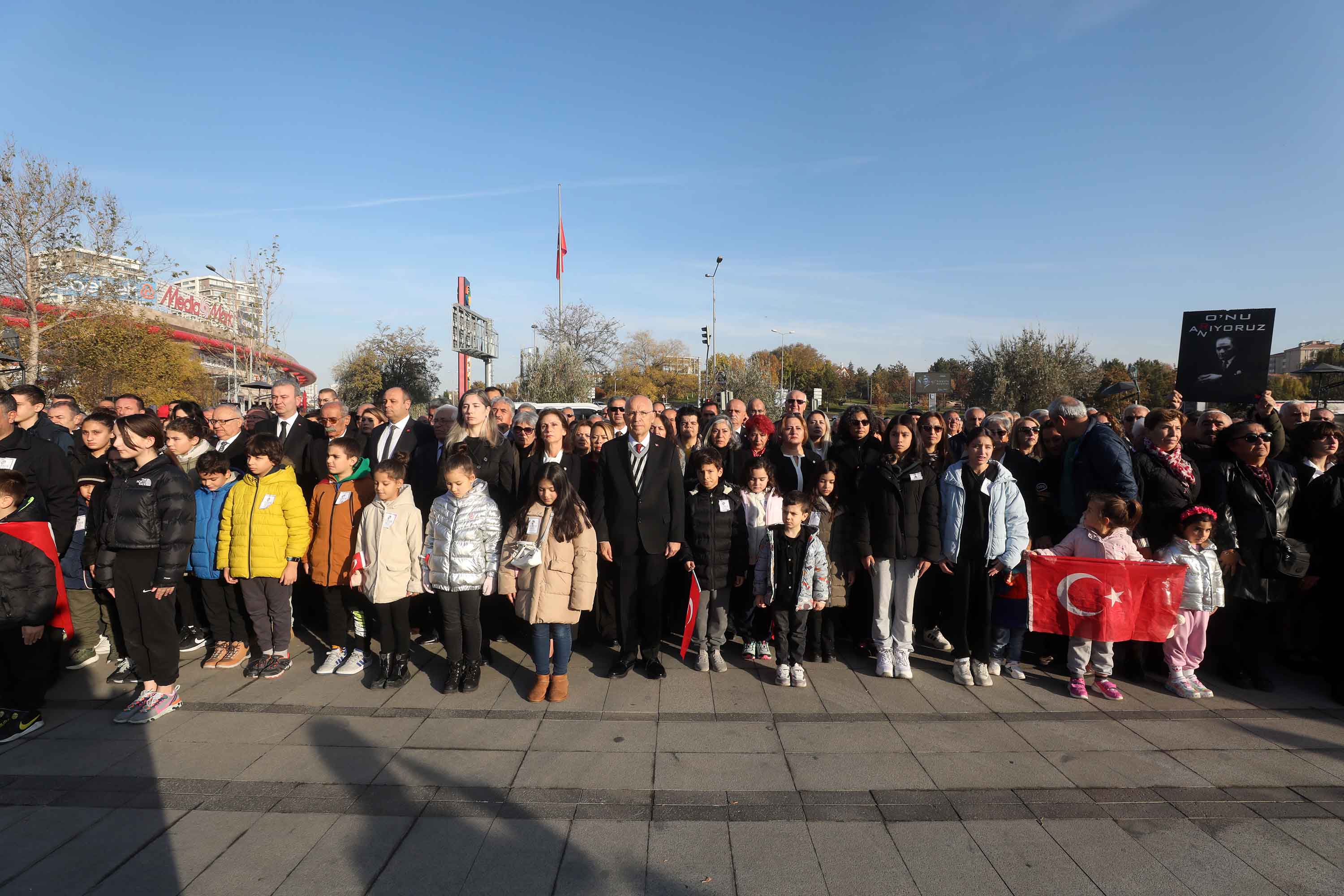 Yenimahalle’de Atatürk’e Özlemle Anma Töreni