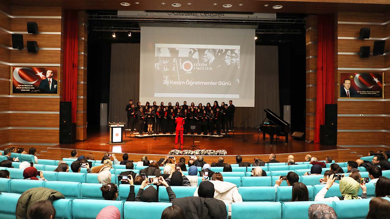Yozgat Bozok Üniversitesi'nde Öğretmenler Günü’ne Özel Konferans!