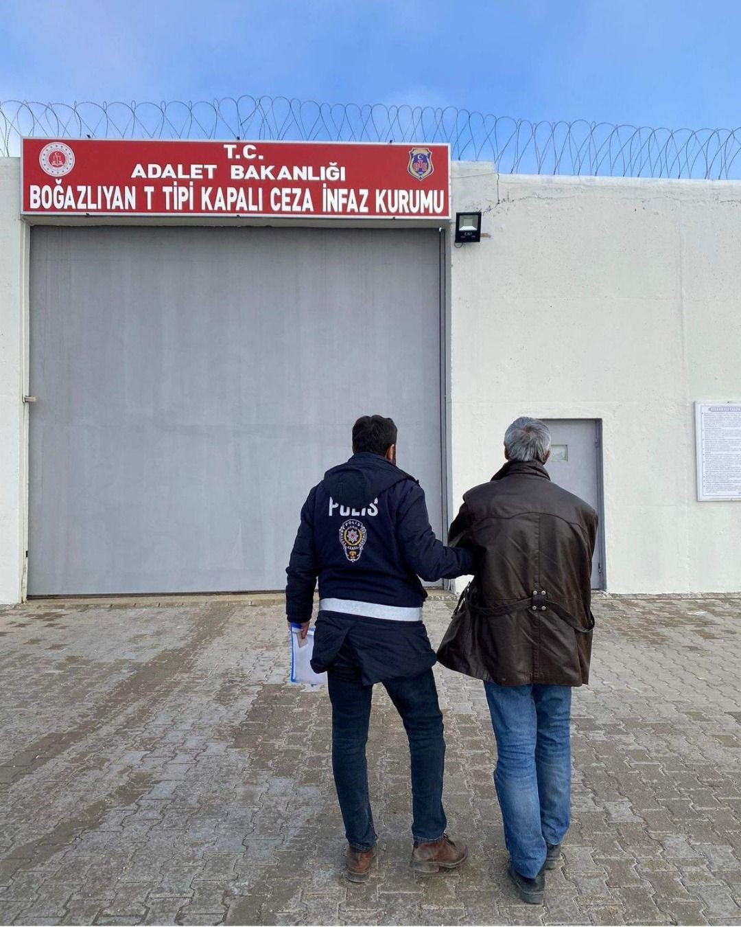 Sarıkaya’da aranması bulunan şahıs yakalandı