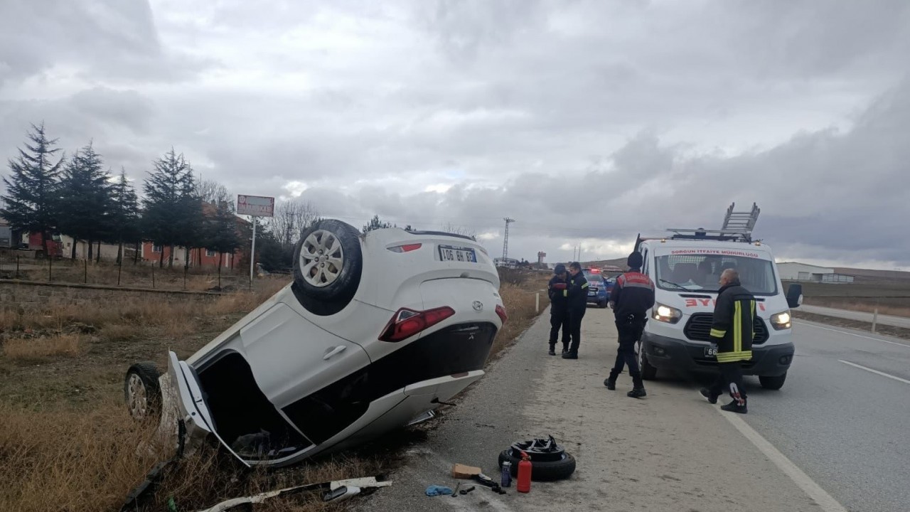 Yozgat’ta Hyundai marka araç ters döndü: 2 yaralı