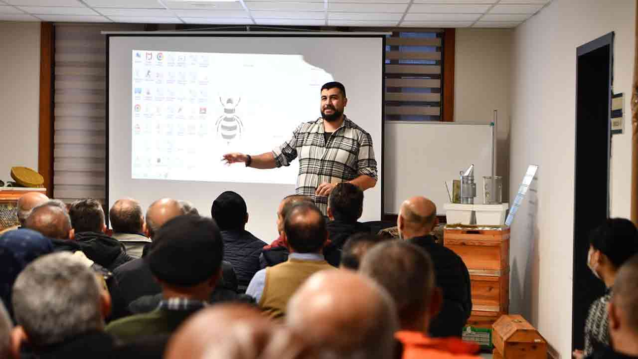 Mamak Belediyesi'nden Arıcılık Eğitimi ile Kırsal Kalkınmaya Destek