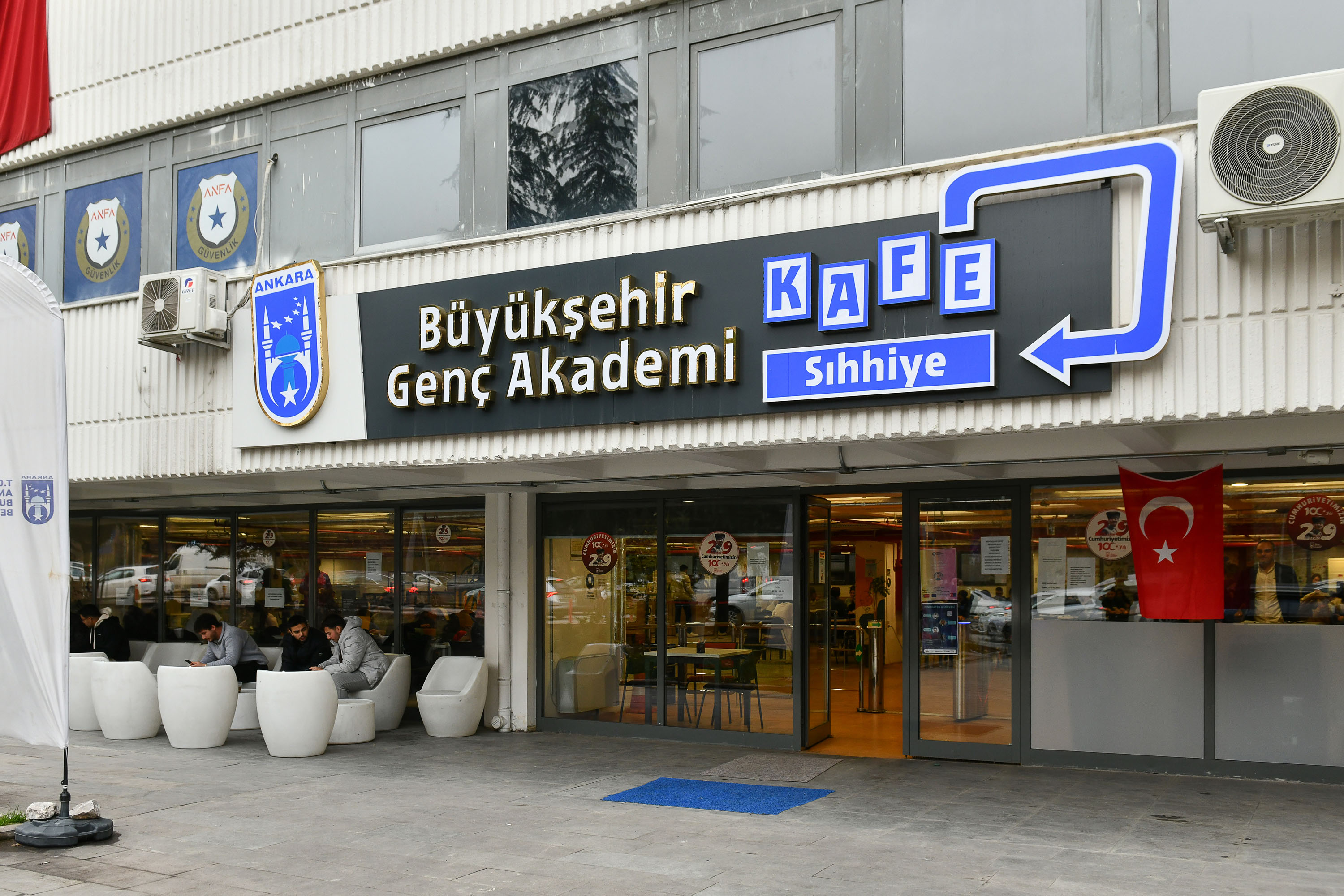 Ankara'da Gençlerin Yeni Buluşma Noktası: Genç Akademiler