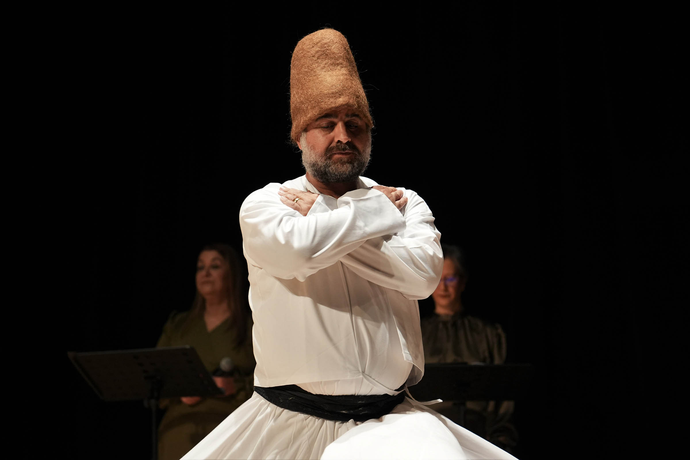 Mevlana'yı anma programında sema gösterileri büyüledi