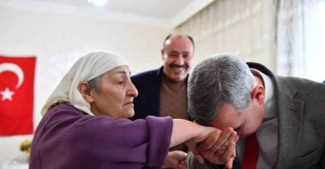 Sosyal medyanın ilgi odağı Fatma Teyze’ye anlamlı ziyaret