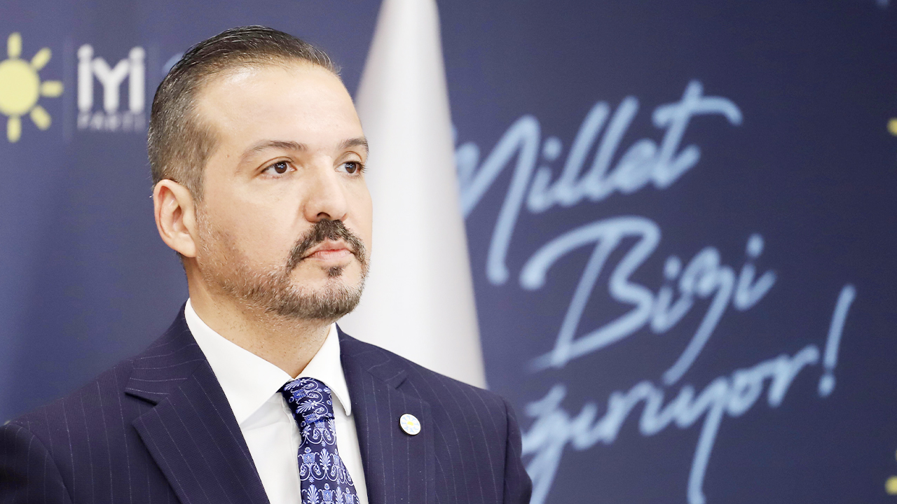 AK Parti Genel Başkan Yardımcısı Kürşad Zorlu’dan Özgür Özel’e Sert tepki!