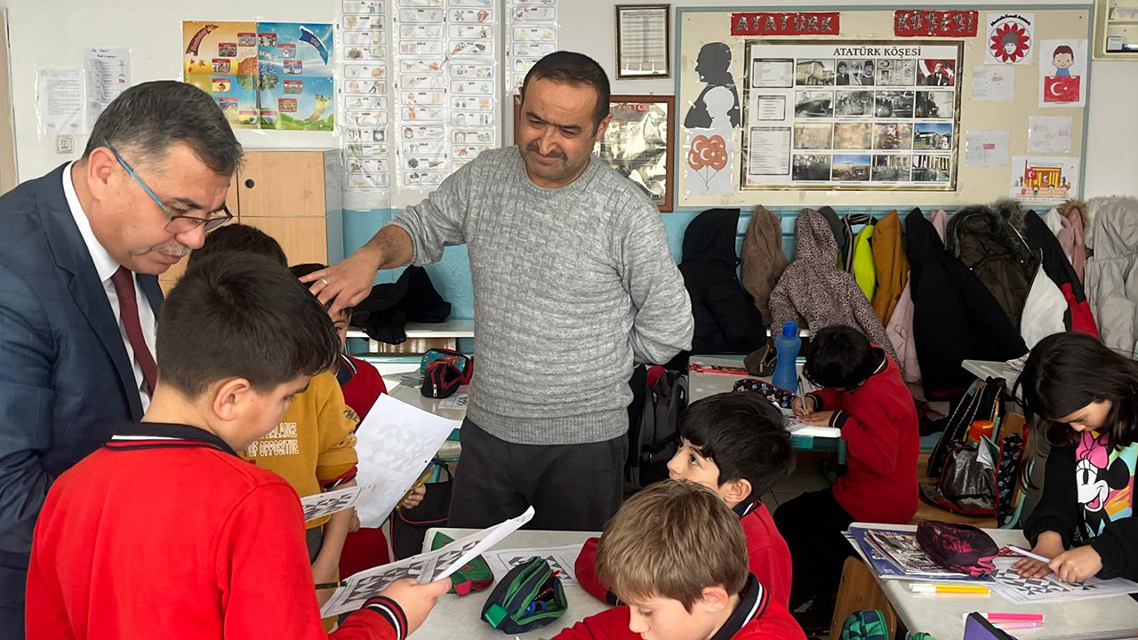 Yozgat'ta Öğrenci ile Yazar Buluştu