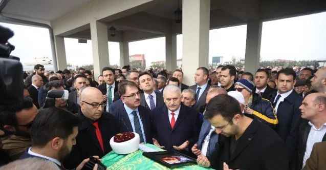 Kazada hayatını kaybeden ünlü hafız ve eşi son yolculuğuna uğurlandı