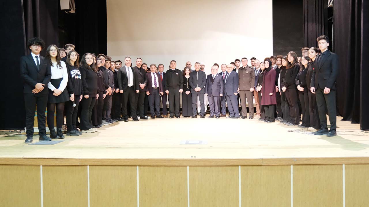Yozgat’ta Mehmet Akif Ersoy’a Anlamlı Vefa