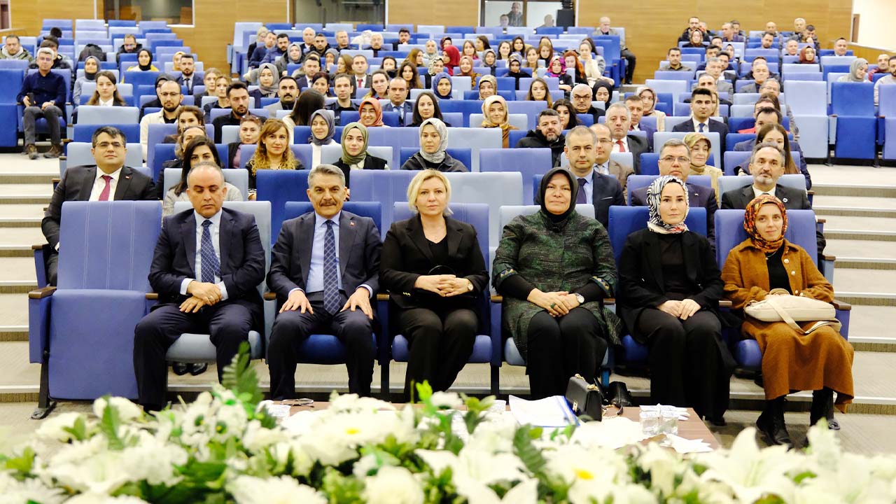 Yozgat’ta Gönül Elçileri Projesi ile Gönüllülük Bilinci Artırılıyor