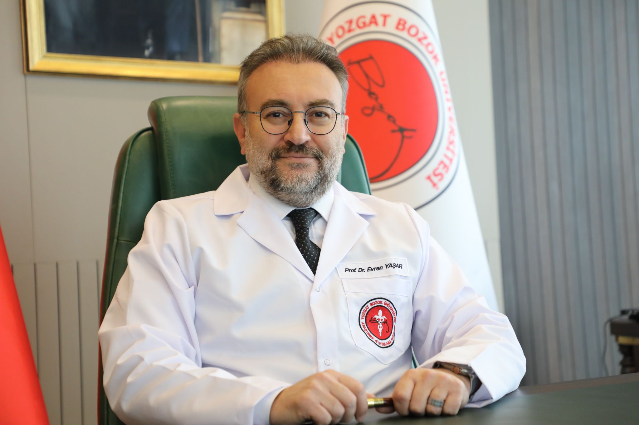 Yozgat Bozok Üniversitesi Rektörü Prof. Dr. Evren Yaşar; Yanlış İlaç Kullanımı Hayatınızı Değiştirmesin!