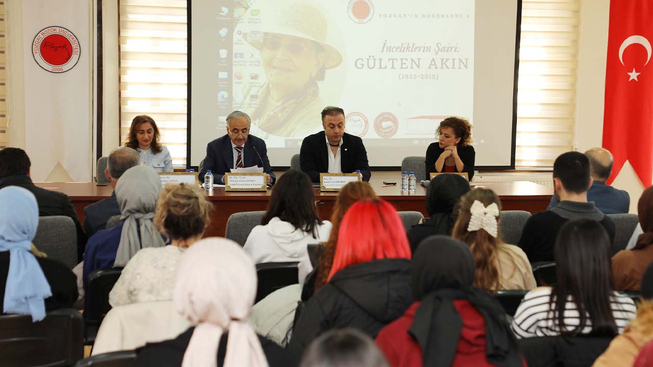 Yozgat Bozok Üniversitesi'nde Gülten Akın’a Saygı!