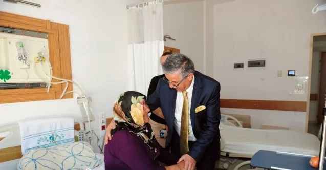 Başkan Topaloğlu’dan hastalara geçmiş olsun ziyareti