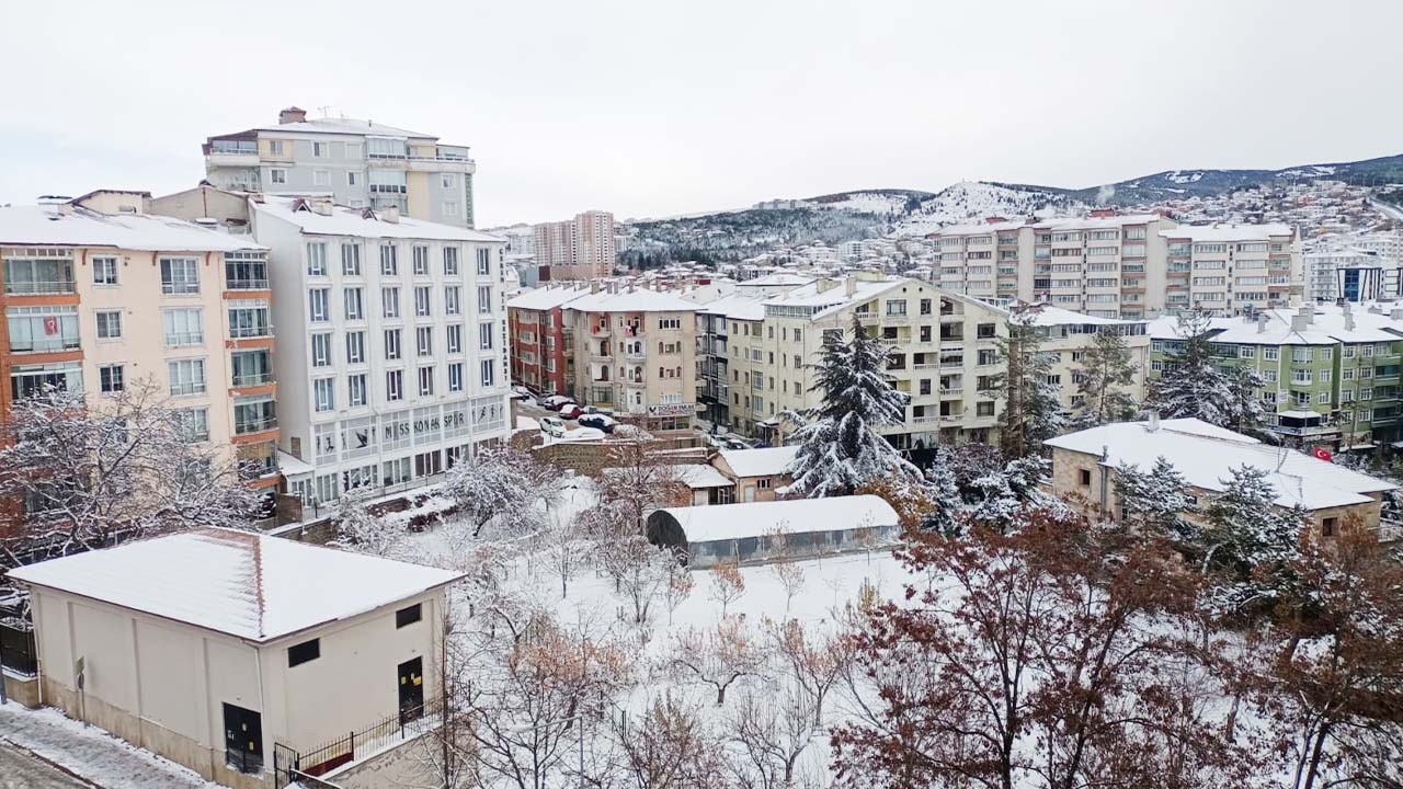 Yozgat’ta Soğuk Hava Etkisini Gösteriyor: Sıcaklıklar Düşüşte!
