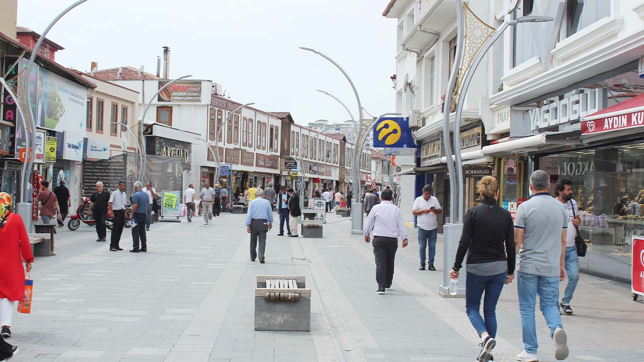 Yarın iş yerleri, kargo, noter ve hastaneler kapalı mı? Yozgat'ta Yarın (31 Aralık) okullar tatil mi?