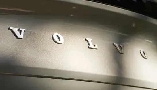 2027 Model Volvo EX60 İncelemesi: Elektrikli Araç Devriminin Yeni Yüzü!