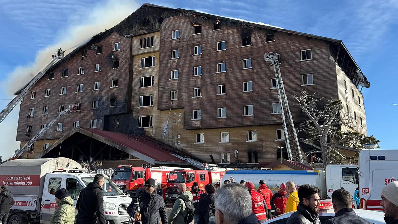 Grand Kartal Otel Yangınıyla İlgili Meclis Araştırma Komisyonu Kurulacak