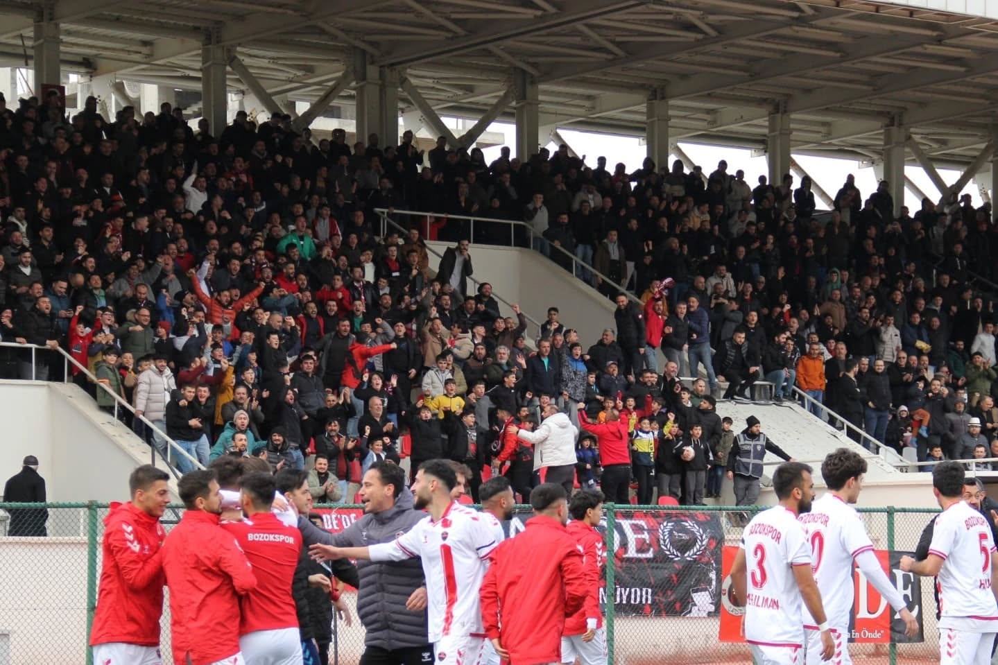 Bozokspor Yönetimi, Çorluspor Galibiyetinde Taraftarına Teşekkür Etti