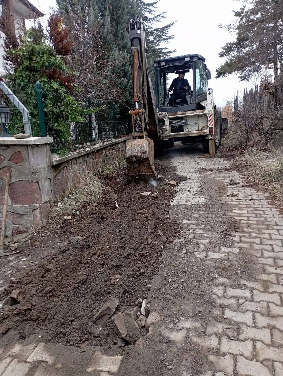Çamlıdere Belediyesi Kış Mevsiminde de Çalışmalarına Ara Vermiyor