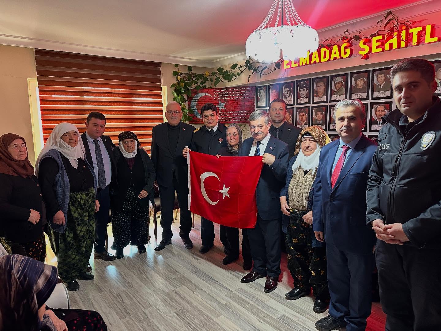Elmadağ’da Şehitler İçin Mevlid-i Şerif Programı Düzenlendi