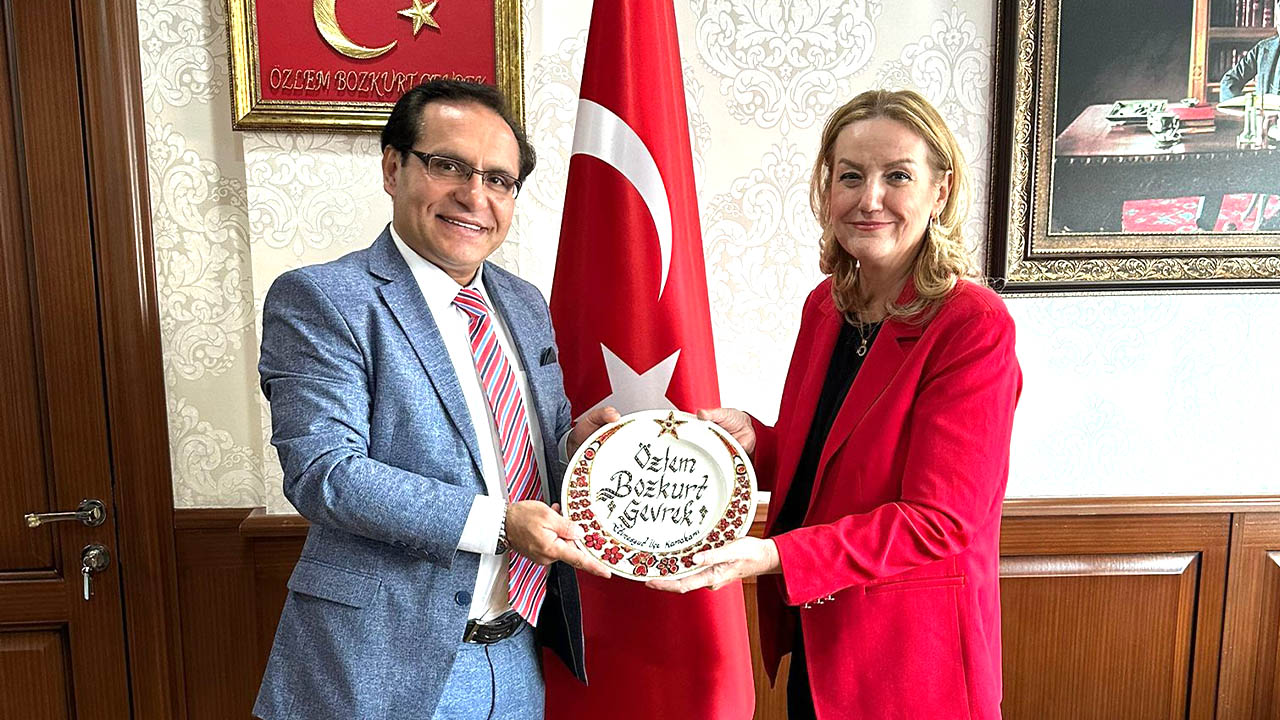 Etimesgut Yozgatlılar Derneği İlk Kadın Kaymakam ile buluştu