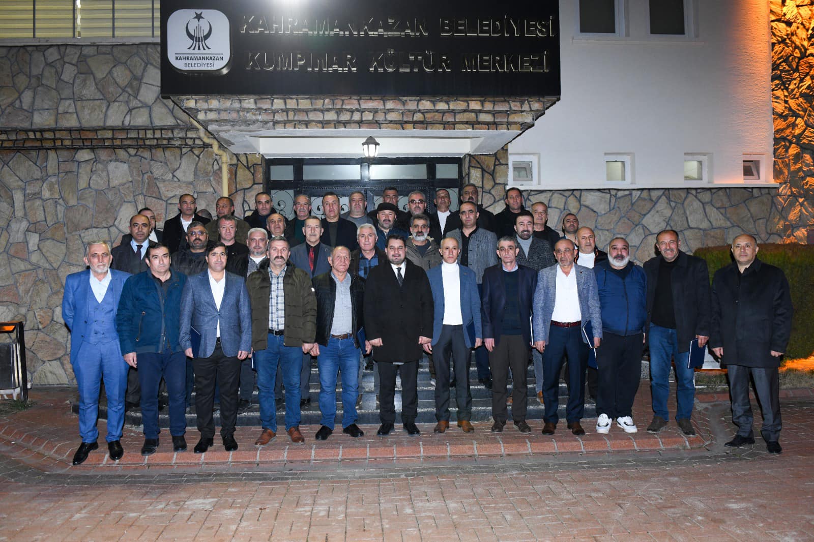 Kahramankazan Belediyesi'nde Emeklilik Sevinci: Başkan Çırpanoğlu'ndan Veda Yemeği